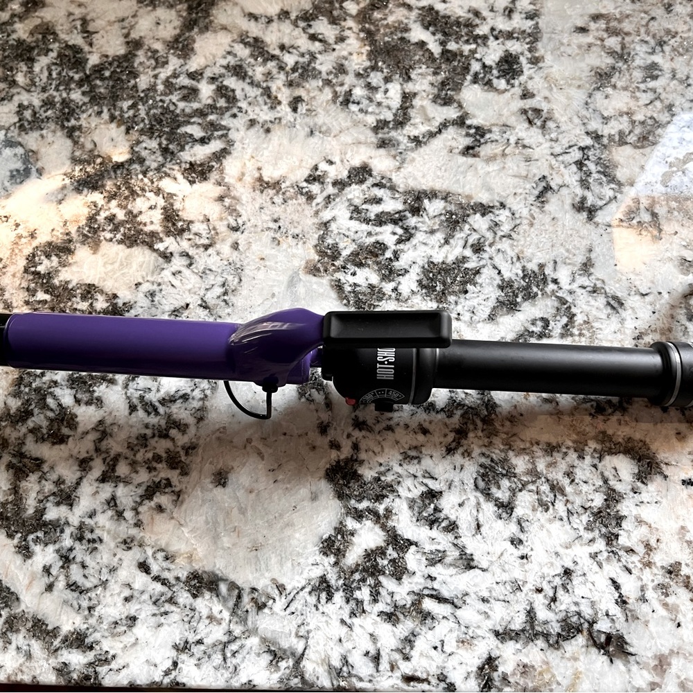 Hot tools 1 inch curling iron in purple
